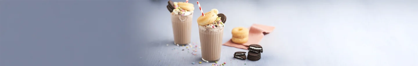 Koffierecept van koffie-chocolade freakshake.