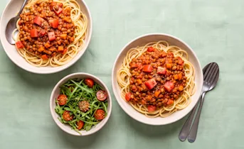 Vegan pasta met linzen en winterpeen