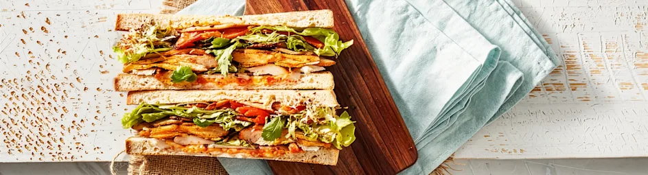 Korenlanders club sandwich met pittige kip