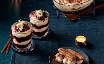 Bosvruchten tiramisu ‘in coppa’