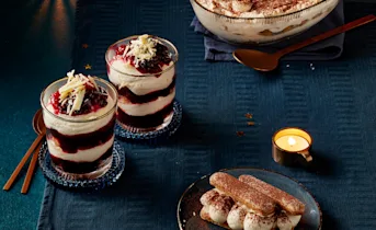 Bosvruchten tiramisu ‘in coppa’