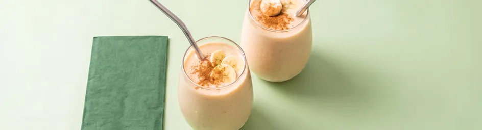 Zoete aardappel smoothie met banaan en bloemkool