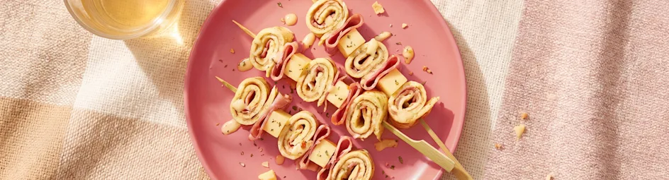 Pannenkoekspiesjes met ham en kaas
