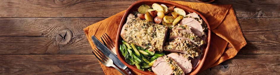 Varkenshaas met krokante kruidenkorst uit de oven