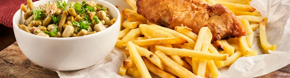 Fish & chips met groene-bonensalade