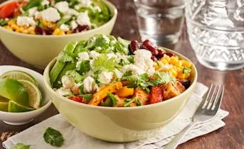 Fajita bowls met Mexicaanse kip en feta