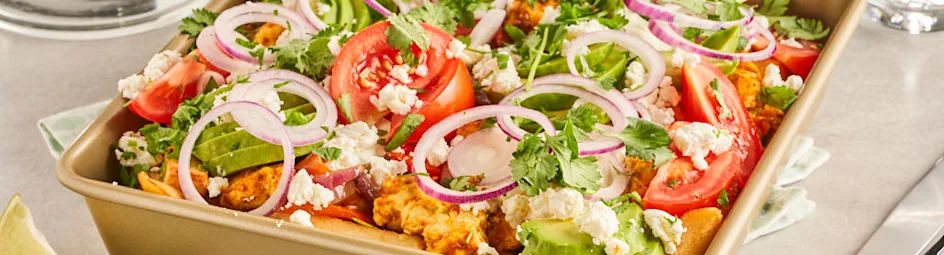 Loaded frites met kip, paprika en avocado