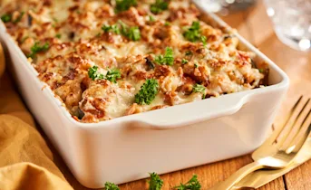 Pastaschotel uit de oven met tonijn