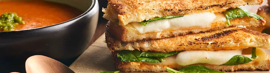 Tomatensoep met pittige tosti’s