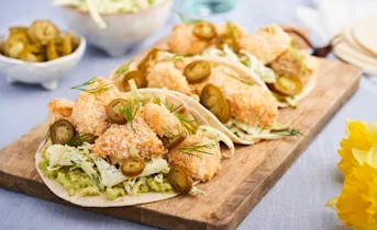 Zalmtaco’s met venkelslaw en dille