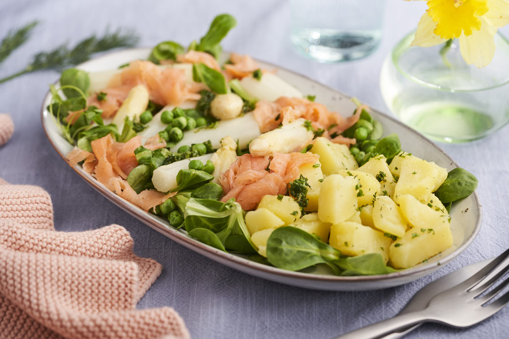 Aspergesalade Met Gerookte Zalm En Salsa Verde Recepten PLUS