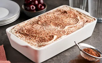 Snelle chocoladetiramisu met kersen