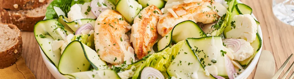 Caesarsalade met krokante kip