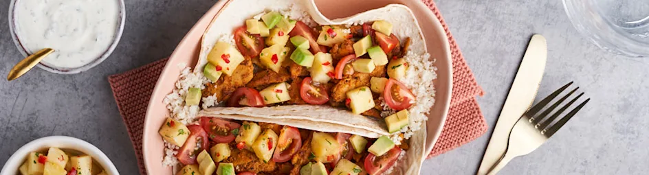 Zachte taco’s met pittige ananassalsa