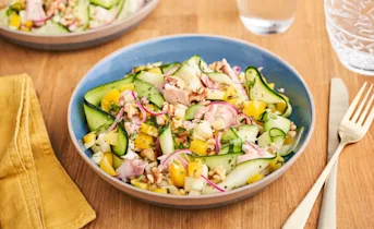 Courgette Appel salade met gerookte forel