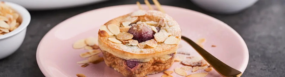 Mini druiven clafoutis met aardbeien compote
