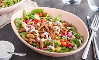 Shoarma salade met frisse knoflook munt saus