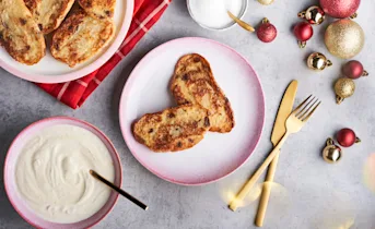 Wentelteefjes met amandelspijs en sinaasappelyoghurt