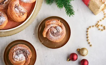 Cruffins met sinaasappel-hazelnootvulling