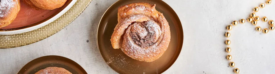 Cruffins met sinaasappel-hazelnootvulling