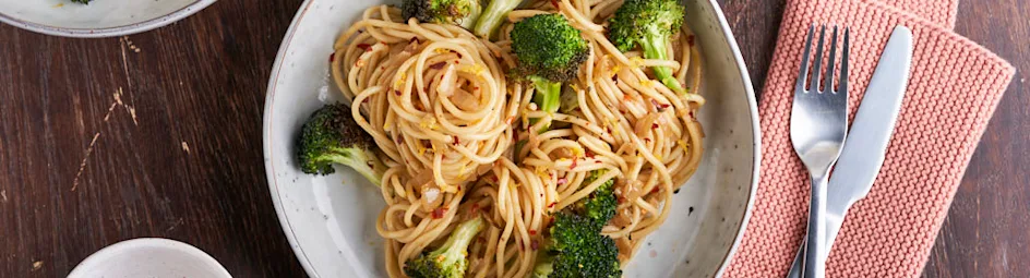 Spaghetti met geroosterde broccoli en ansjovis