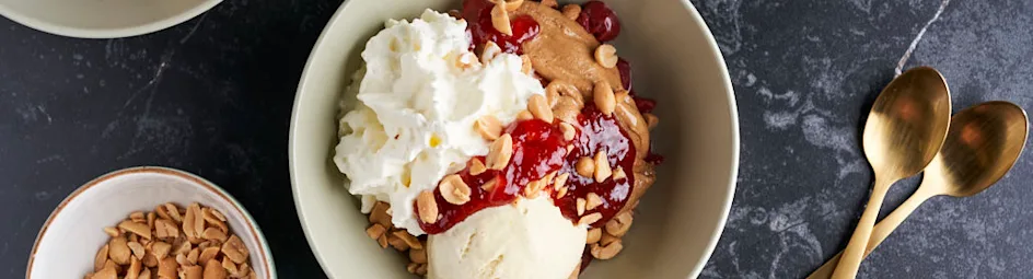Peanutbutter jelly sundae