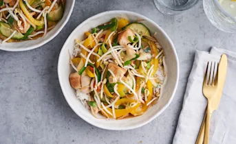 Tjap tjoy met rijst en kip