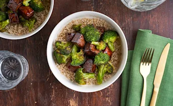 Tofubowls met broccoli en rijst