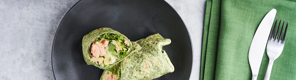 Zeewierwraps met zalm en avocado-limoensalsa