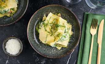 Open lasagne met doperwten en pecorino