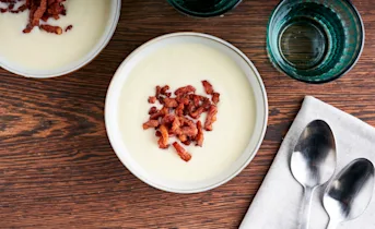 Bloemkoolsoep met spekreepjes