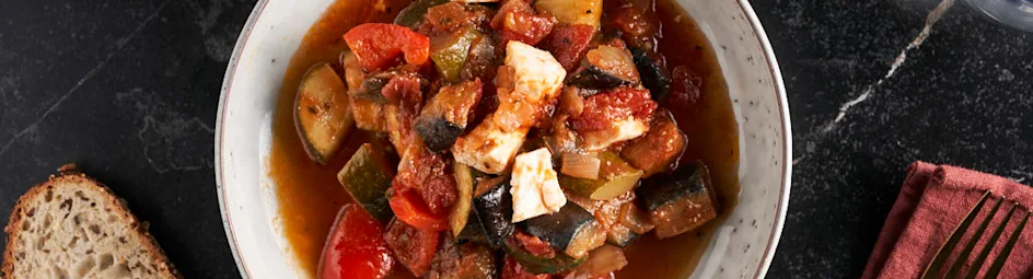 Groentestoof met tomaat en feta