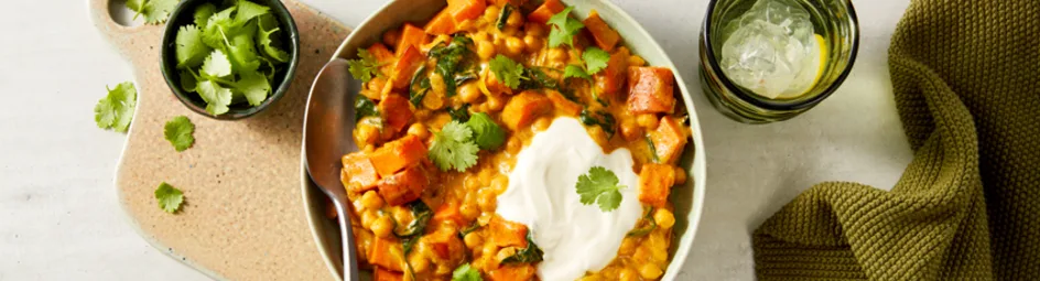 Kikkererwten curry met zoete aardappel