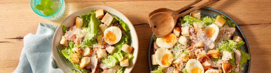 Tahini caesar salade met kip