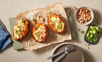 Zoete aardappel uit de oven met brie