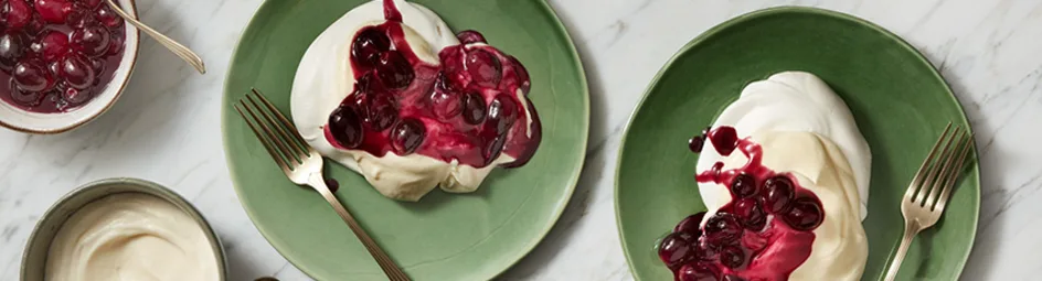 Mini pavlova met warme druiven