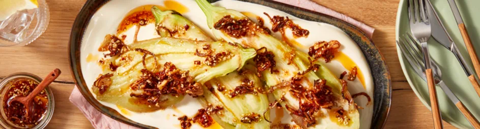 Gepofte aubergine met een snelle chili olie