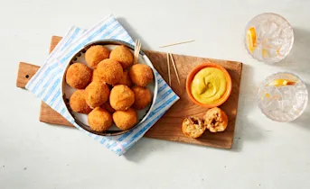 Oesterzwam bitterballen