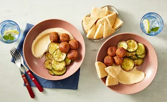 Hummus bowl met falafel
