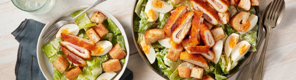 Caesar salade met kip cordon bleu