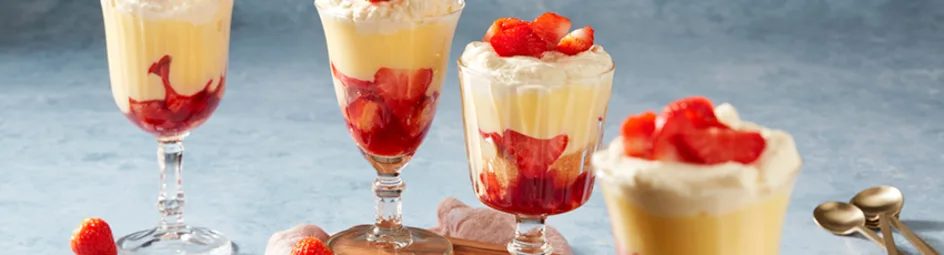 Aardbeien trifle glaasjes