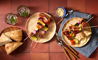 Braadworst spiezen van de bbq