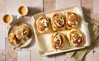 Pistachebroodjes met witte chocoladepasta
