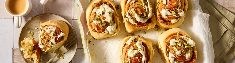 Pistachebroodjes met witte chocoladepasta