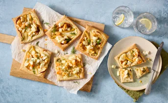 Plaattaartjes met asperge en ei