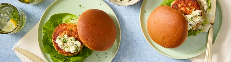 Broodje visburger met remoulade