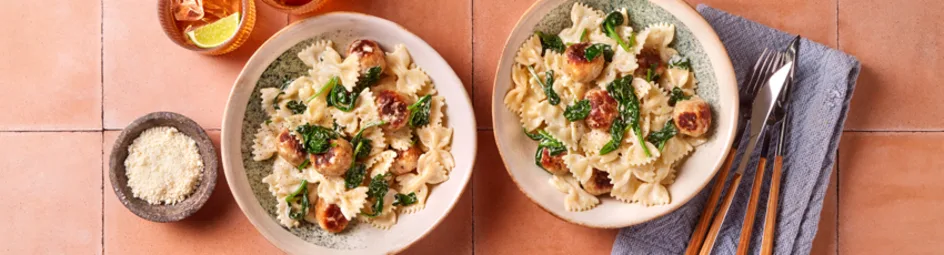 Farfalle met kipgehaktballen