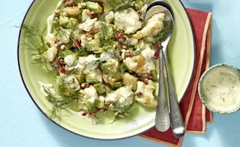 Gegrilde kabeljauwhaas met avocado en citroendressing