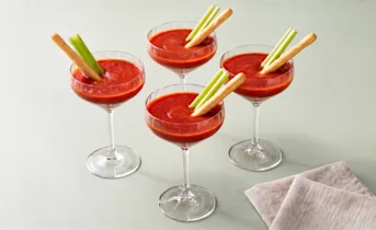 Bloody Mary tomatensoepje voor bij de borrel