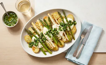 Geroosterde asperge-steaks met bosui-chimichurri en gesmolten mozzarella